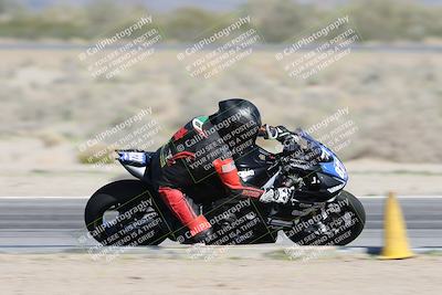 media/Jan-15-2026-Racers Edge (Thu) [[dfebeb70ab]]/2-A Group/Session 3 (Turn 15 Inside Pans)/